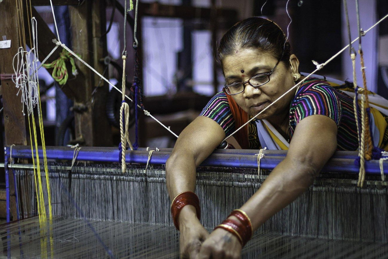 Handlooms & Textiles